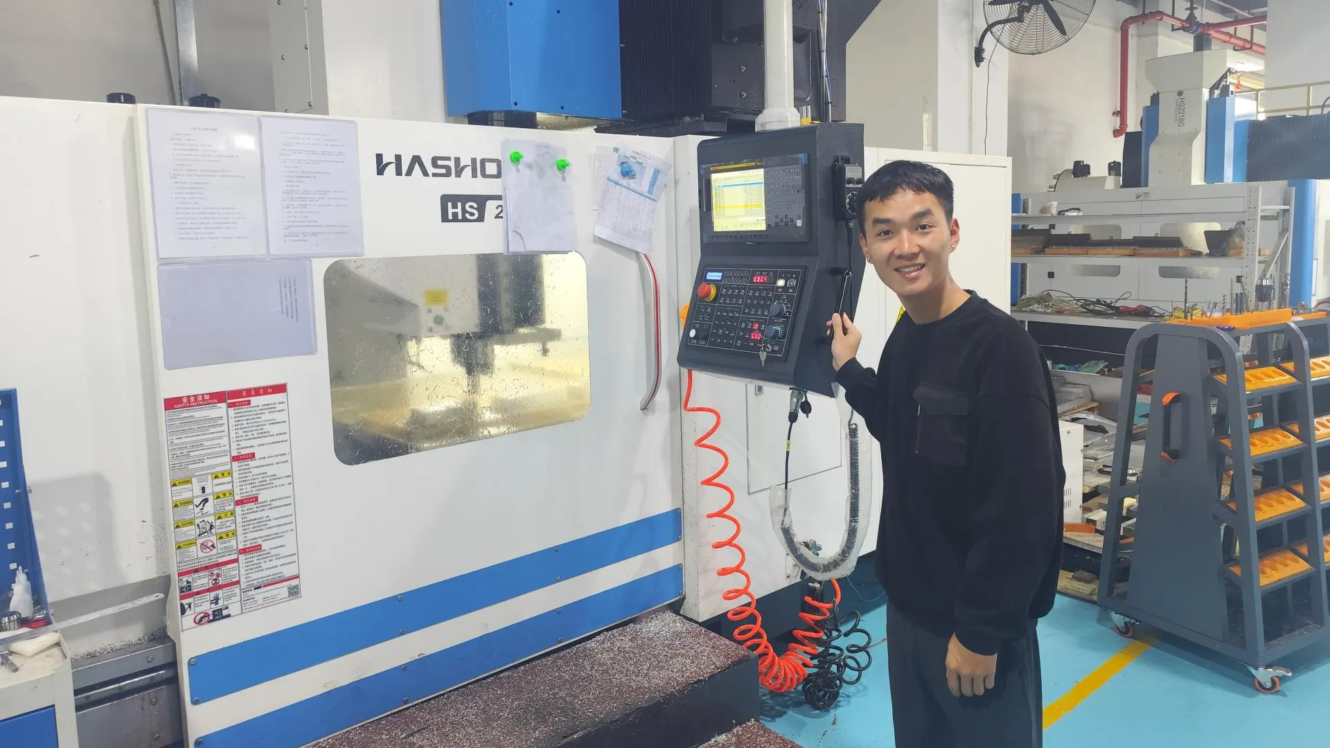 JS MODEL's leadership team personally oversees the CNC machining process, reflecting our commitment to hands-on quality control and continuous improvement.